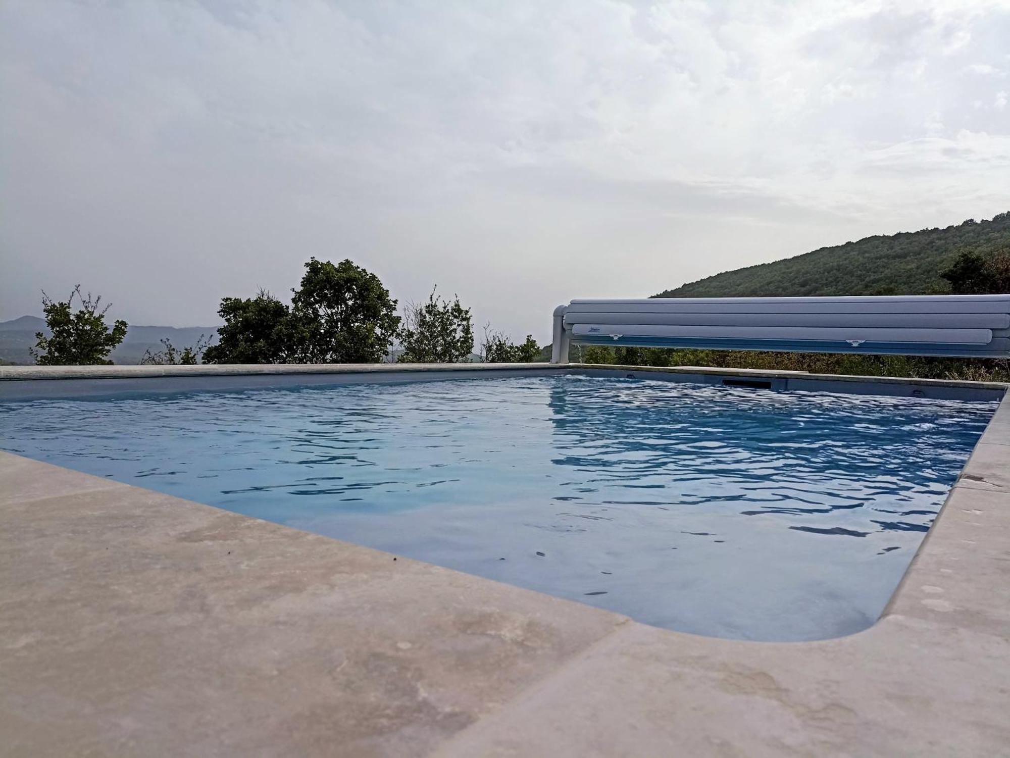 Gite Avec Piscine "La Maison De Valentine" En Provence Montsalier Exterior photo